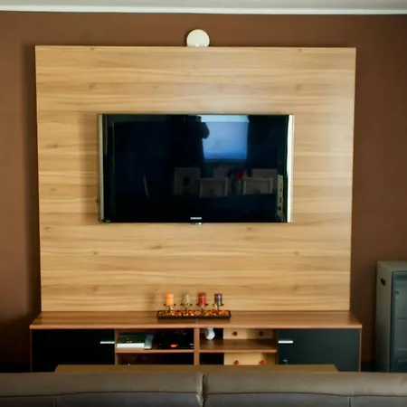 Liveza House *
