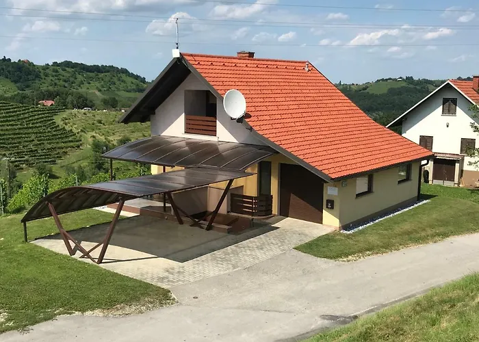 Liveza House Ferienhaus *